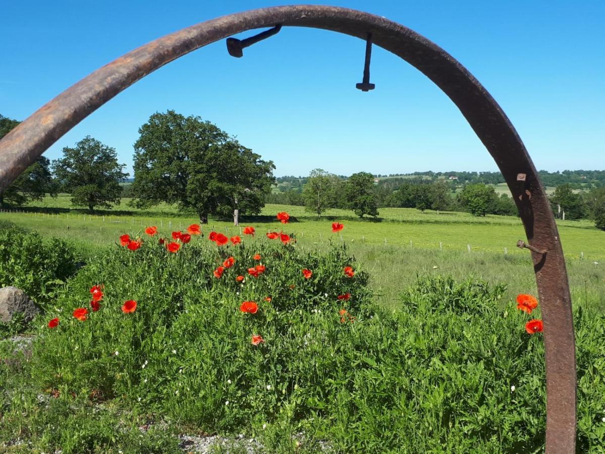 Le Monticule Bed & Breakfast Tardes Exterior foto